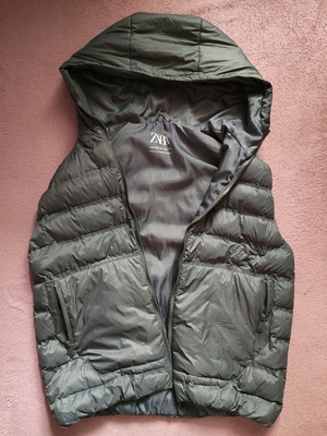 Zara sleeveless vest used for ages 13-15, size 164 cm
