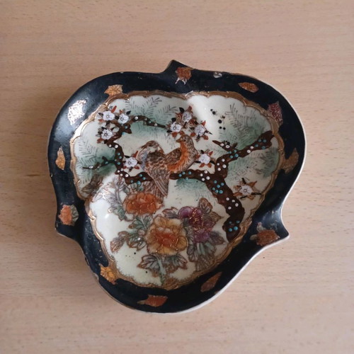 Royal Satsuma ashtray in excellent condition