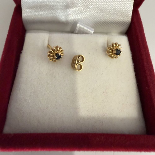 Gold earrings 14 carat, stamped 585