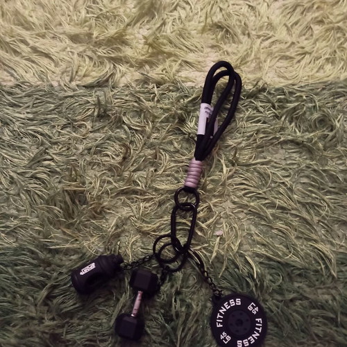 Gym keychain very good condition, black