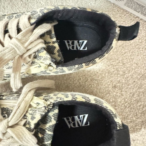 Girls' shoes Zara size 27 like new beige and brown