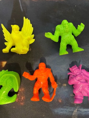 Monsters in my Pocket 5 figures used, pack