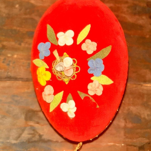 Easter egg Greek handmade from the 60s like new