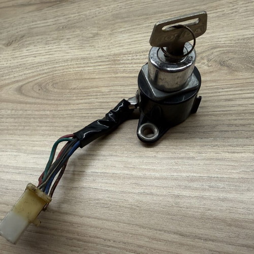 Honda C50 6V ignition switch with original key