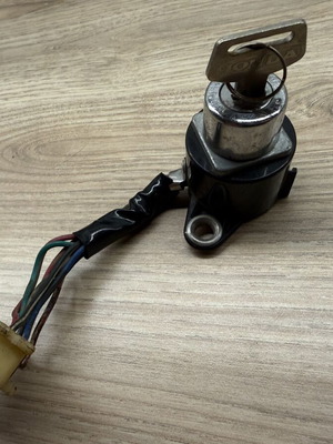 Honda C50 6V ignition switch with original key