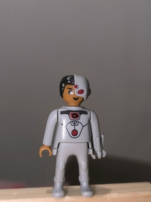 Cyborg Dc Playmobil Kinder Egg Surprise figure like new