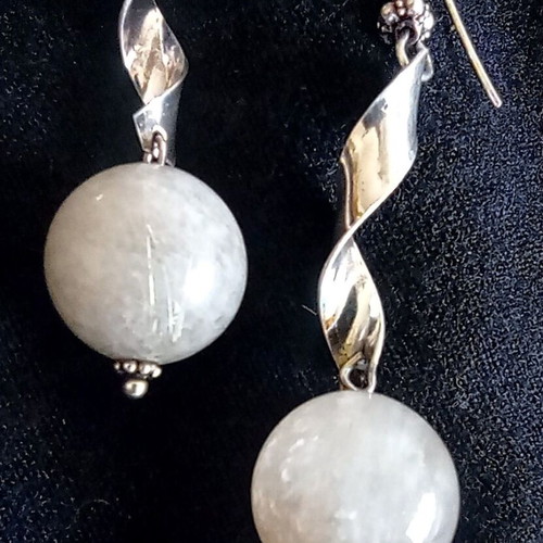 925 Sterling Silver Moonstone Spiral Earrings like new, beige