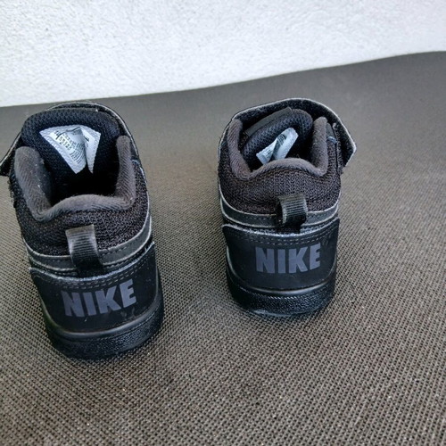 Nike sneakers size 25 like new, black