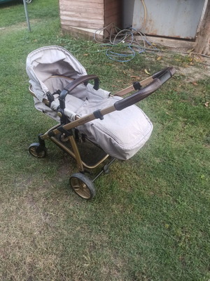 Καρότσι Kiddo, αναδιπλούμενο, στιβαρό, σχεδόν αχρησιμοποίητο