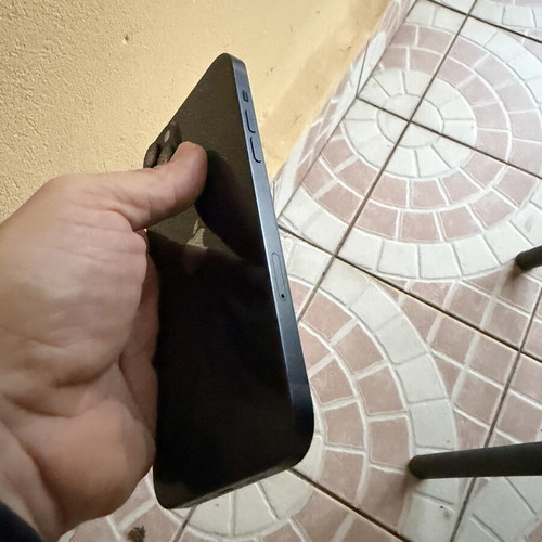 iPhone 14 Plus 128GB like new, black