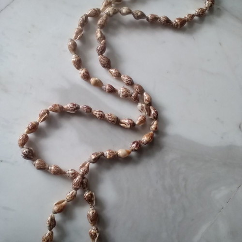 Shell necklace used, large size with knot