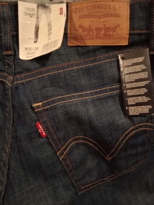 Levi's 10528 Straight Jeans New, W32/L34, Dark Blue