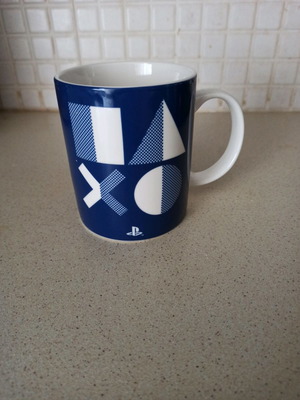 Play Station mug used