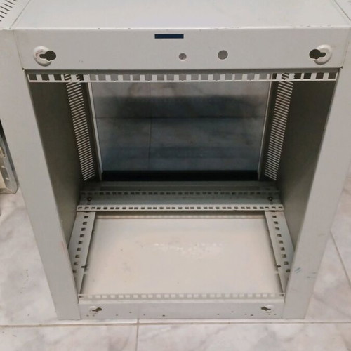 Rack cabinet used