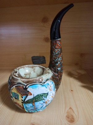 Ceramic vintage wine bottle shaped like a pipe with ashtray like new