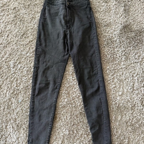 Bershka jeans pack like new, 5 skinny jeans in black, blue, grey
