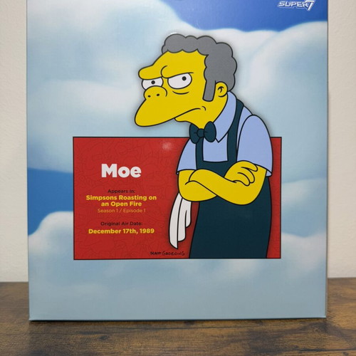 Super 7 Ultimate Moe The Simpsons figure like new with accessories