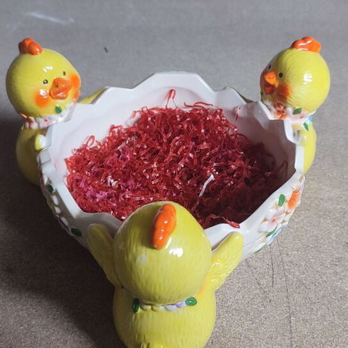 Easter decorative bowl like new