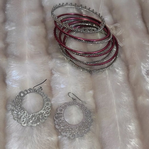 Women's jewelry set used, 4 pieces, wood and pearl