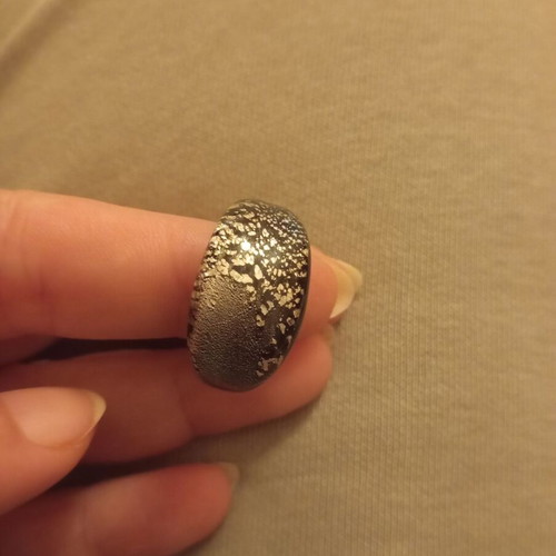 Glass ring like new, black and white