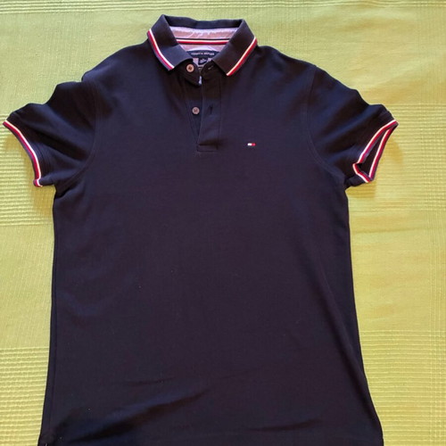 Tommy Hilfiger T-shirt like new, size XS
