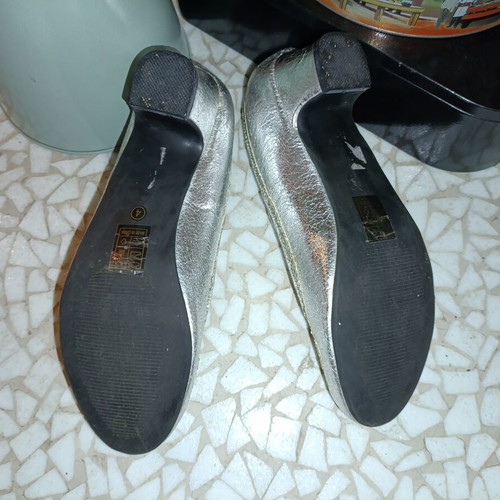 Monsoon vintage girls' shoes size 37 new, silver pumps