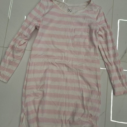 Nightgown like new, size S, white and pink