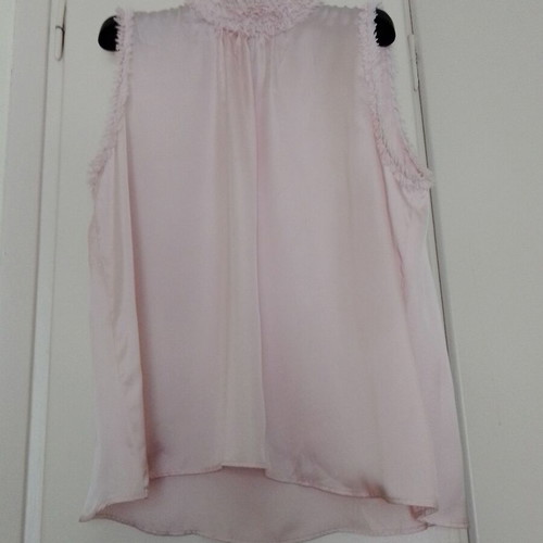Zara baby pink sleeveless top like new with decorative feathers