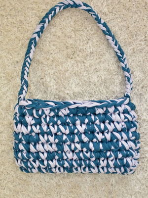 Handmade knitted handbag new, made of recycled maco yarn