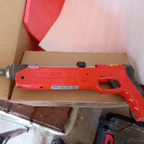 Nail gun used with steel nails cartridge