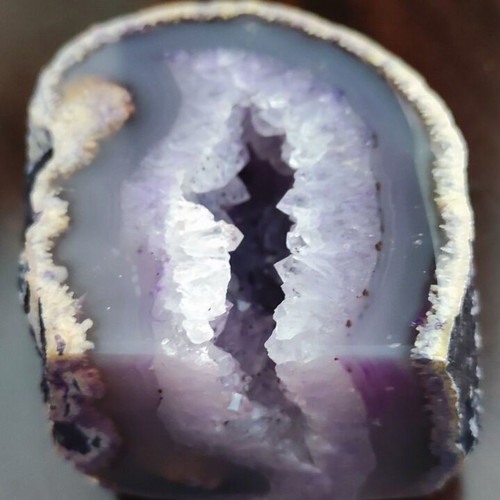 Precious stone of natural agate amethyst quartz crystal new