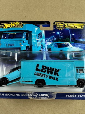Hot Wheels Team Transport Nissan Skyline 2000 GT-R LBWK and Fleet Flyer new sealed