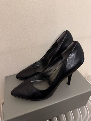 Nine West Γόβες Δερμάτινες σαν καινούργιο, μαύρες, νούμερο 39