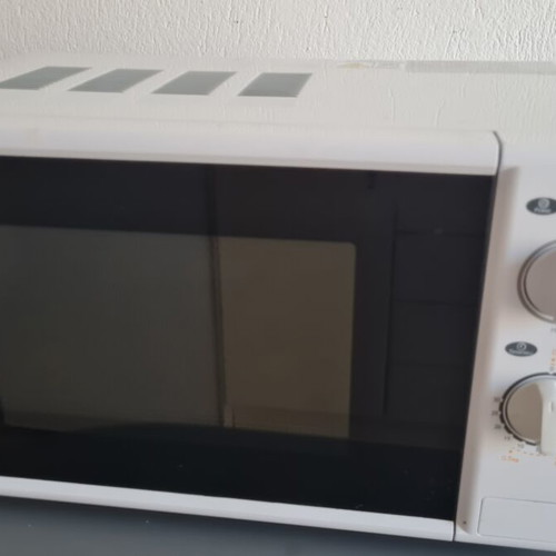 Matsui M17MW16E microwave oven, white