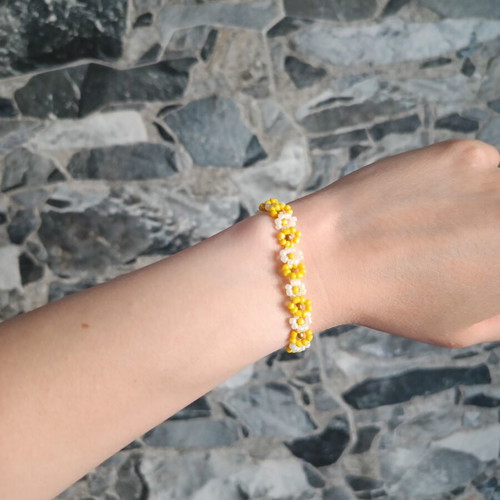 Handmade beaded bracelet new, multicolor