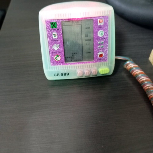 Vintage 80s electronic game like new