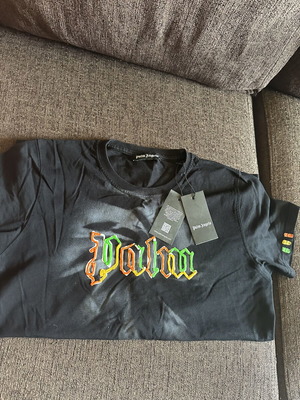 Palm Angels T-shirt like new, size medium, black