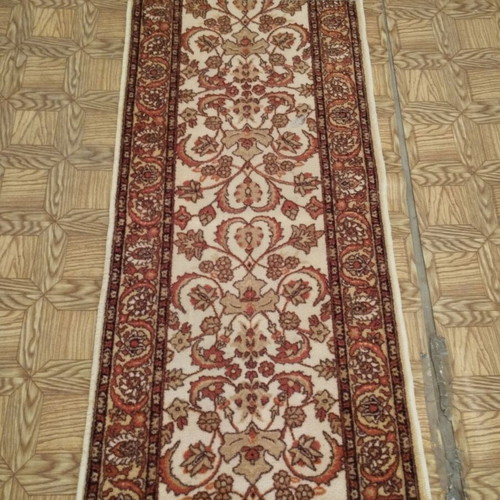 Rug like new, size 1.37x65 m