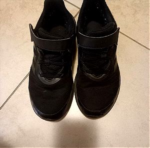 μαύρα αθλητικά παπούτσια Nike