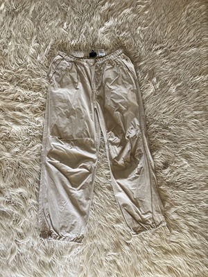 H&M beige loose fit teen pants