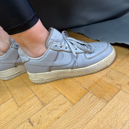 Nike sneakers women's used, grey with silver details, size 39
