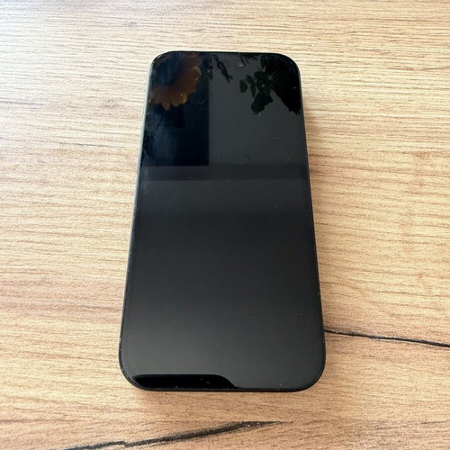 iPhone 15 256GB like new, black, 20+ MP camera