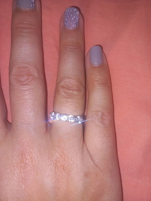 Silver ring with stones like new