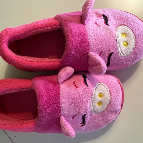 Peppa Pig slippers like new, winter house shoes, size 32-33, pink