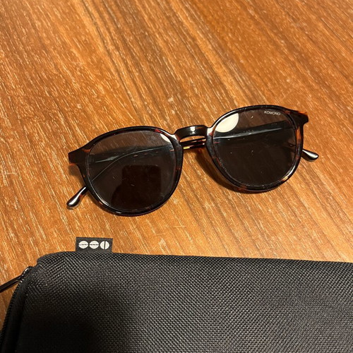 Komono Liam Sunglasses like new, tortoise shell, classic round