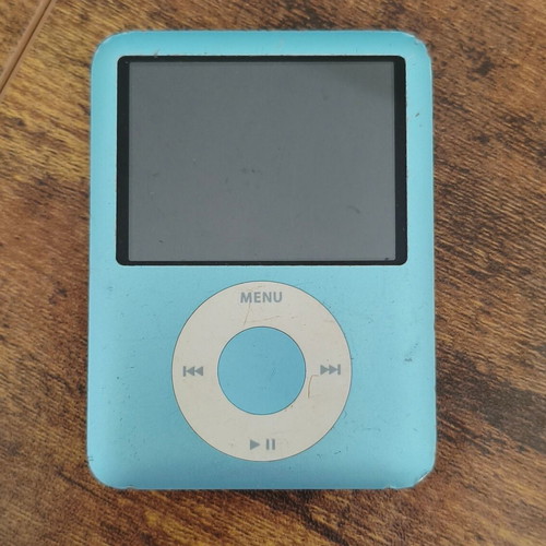 iPod Nano 3rd Generation 8GB blue used with charger