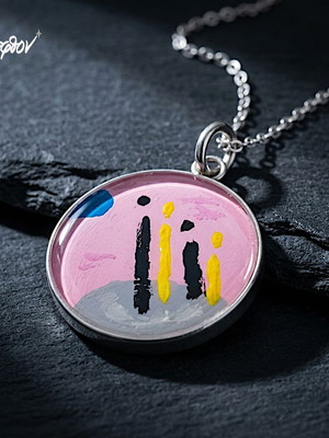 Reverie Necklace by Άπεφθον with Hand-Painted Abstract Design