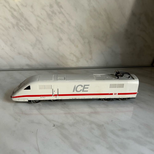 Marklin digital ICE HO train engine and one car used, for repair or parts