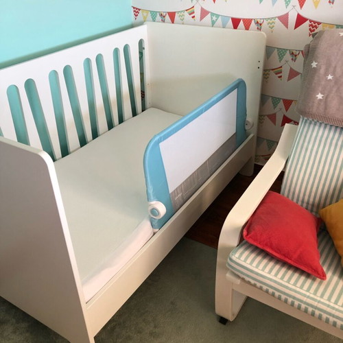 Foldable Baby Bed Safety Rail like new, light blue