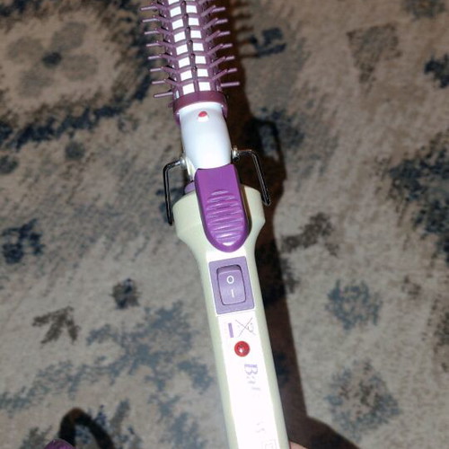 Babyliss curling device used